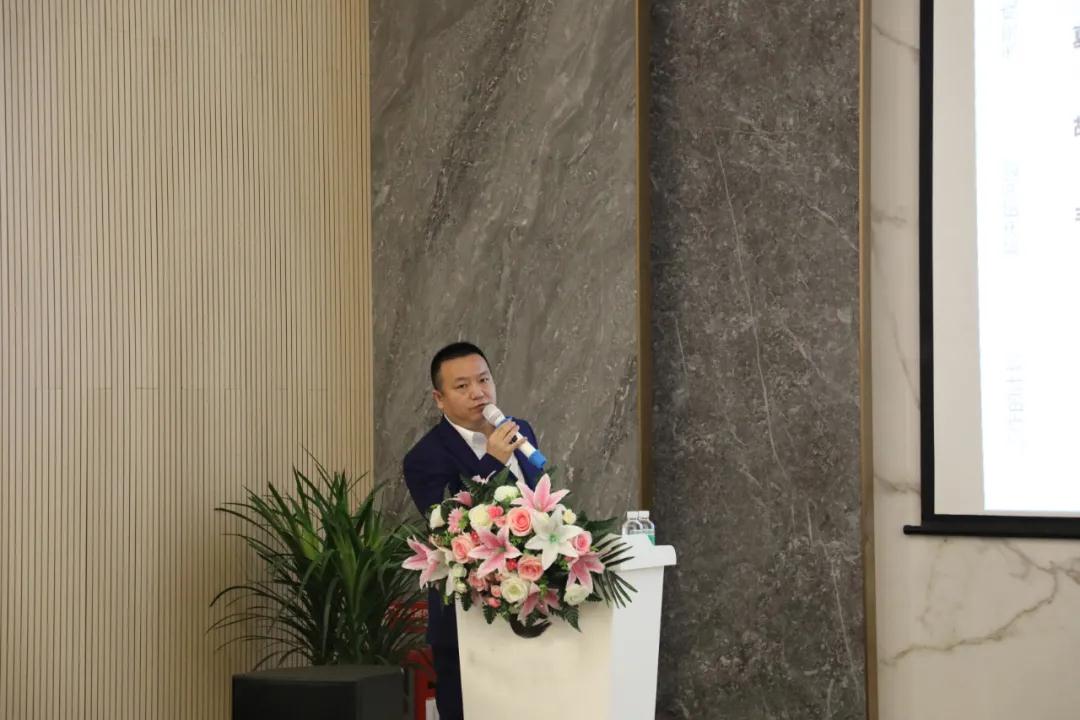 野蠻生長 御風(fēng)而行(圖3) 野蠻生長 御風(fēng)而行(圖3)