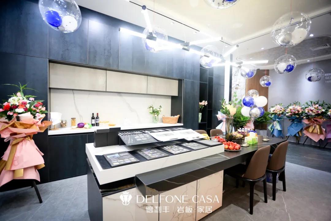 探店速遞 | 沈陽(yáng)絕美巖板旗艦店，承載藝術(shù)的空間作品