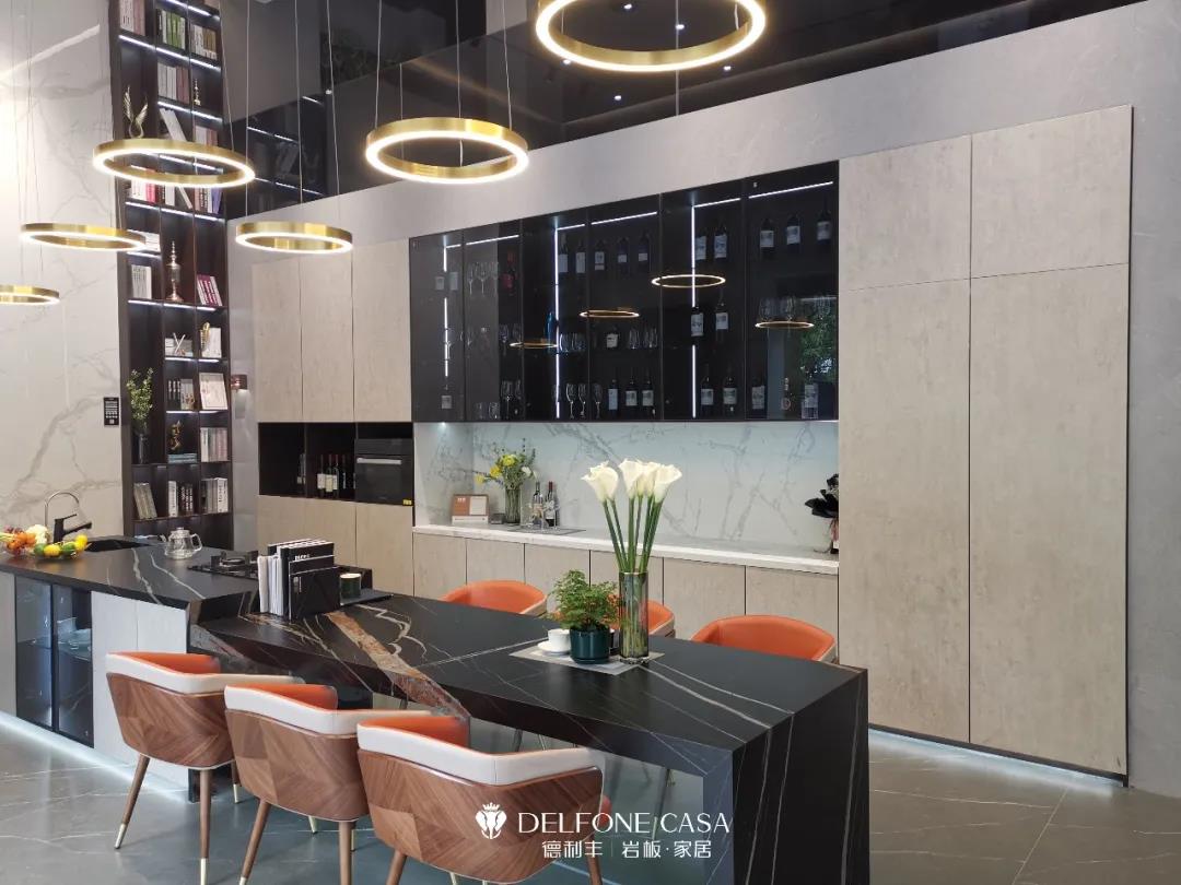 探店速遞 | 德利豐鷹潭巖板展館，讓巖板成就優(yōu)雅家居