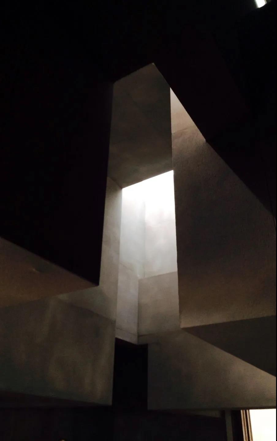 DELFONE新品 | 鈦金巖板2.0炫世登場，演繹時尚“鈦”度(圖5)