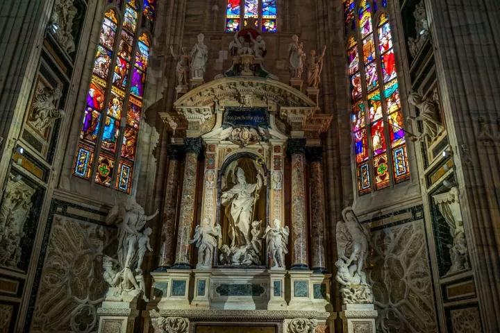 以神圣之名，載譽(yù)而至——米蘭(圖8)