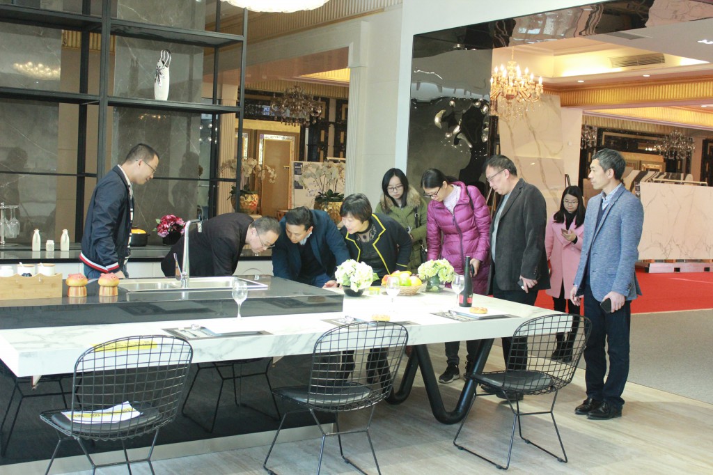 建材界“大腦”齊聚德利豐家居生產(chǎn)基地，力贊(圖5)