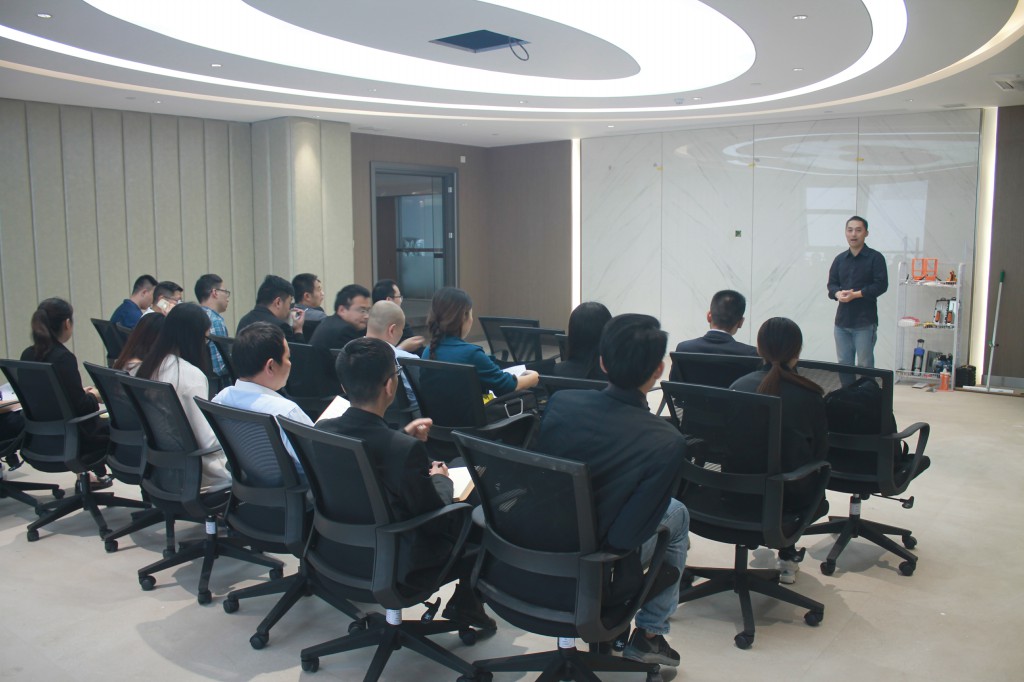 “心懷使命，不斷創(chuàng)新”德利豐家居2018年第二季