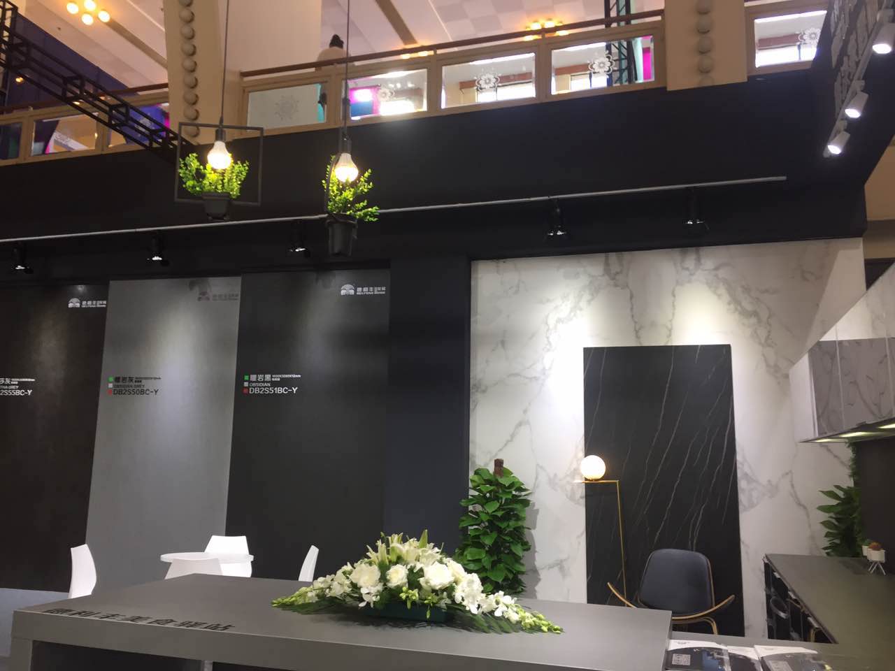 引領(lǐng)行業(yè)大風(fēng)尚—德利豐家居霸氣亮相上海設(shè)計(圖3)