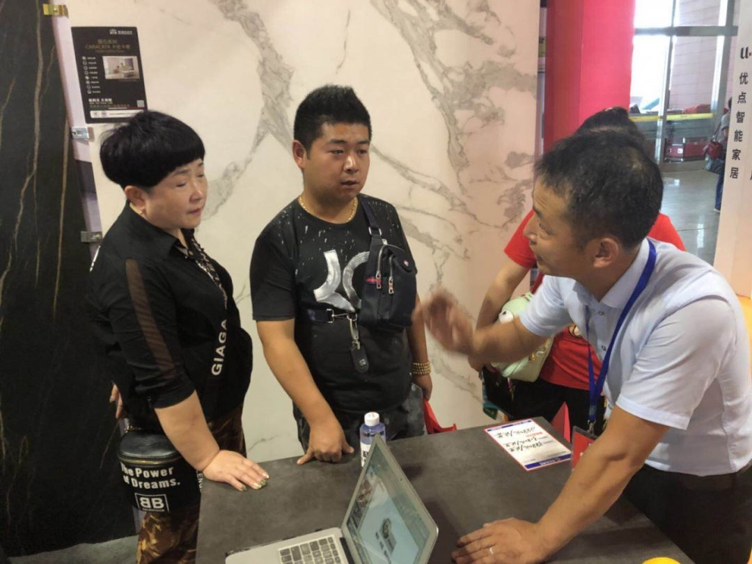 客似云來(lái)，德利豐家居成甘肅藍(lán)裝家博會(huì)貴寵！(圖3)