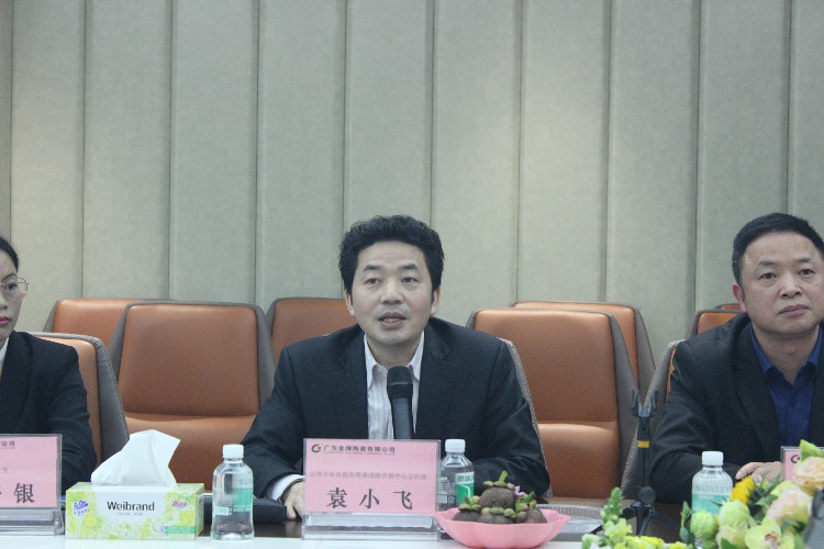 融創(chuàng)集團(tuán)領(lǐng)導(dǎo)一行到金牌企業(yè)參觀考察，共謀合(圖11)