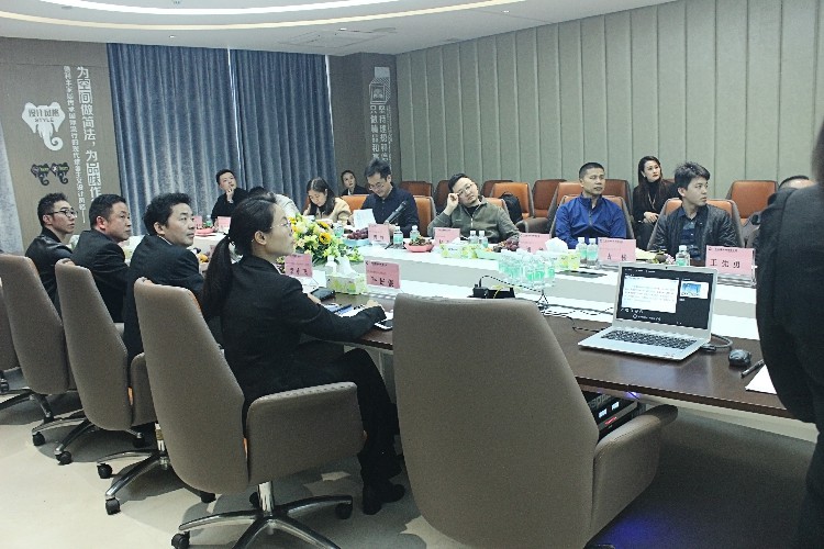 融創(chuàng)集團(tuán)領(lǐng)導(dǎo)一行到金牌企業(yè)參觀考察，共謀合(圖14)