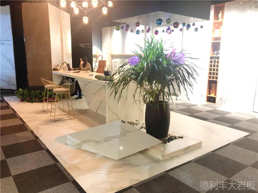 簡直不能再酷！德利豐大巖板太原專賣店成時(shí)尚(圖3)