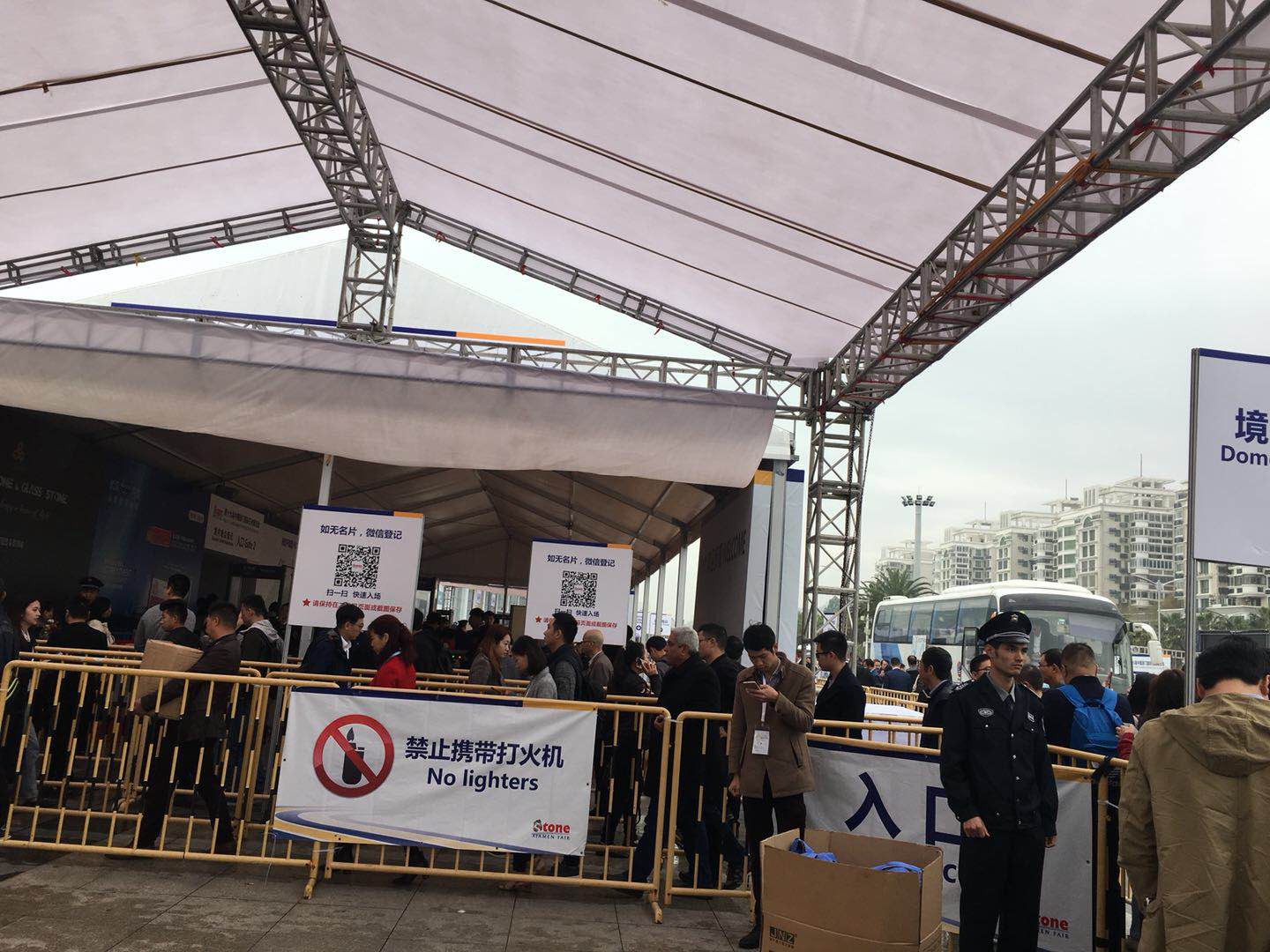 2019廈門石材展開展首日，德利豐大巖板強(qiáng)勢來襲(圖1)