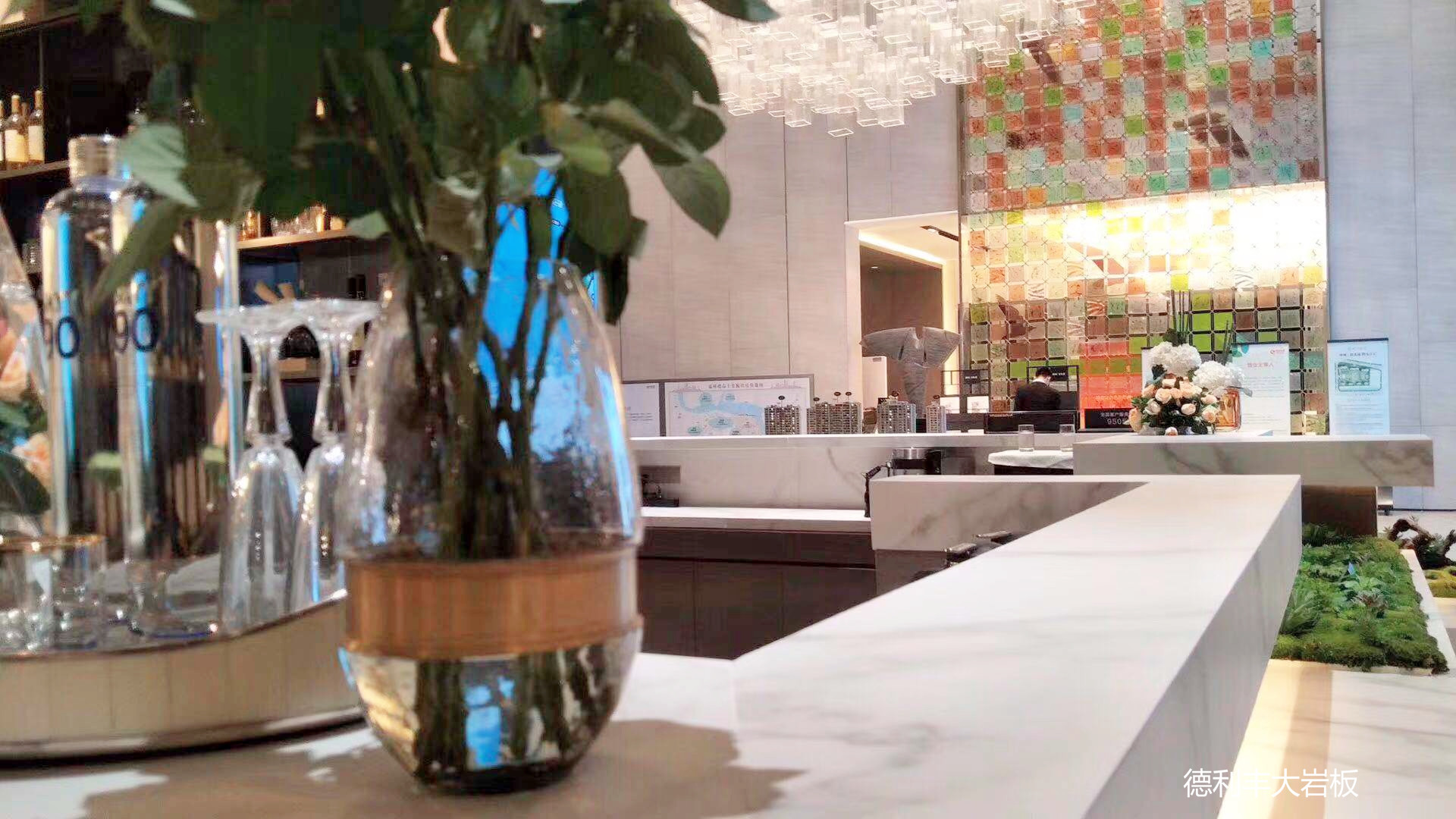 德利豐大巖板助力綠城集團打造“藝術館式”售(圖7)