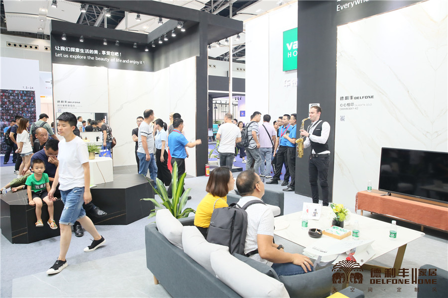 熱度持續(xù)飆升！行業(yè)協(xié)會領導對德利豐大巖板贊(圖3)