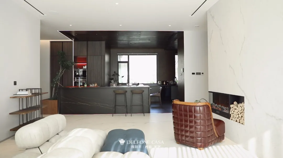 家裝案例 | 高級(jí)雅致的大平層別墅，演繹一半設(shè)計(jì)，一半藝術(shù)(圖1)