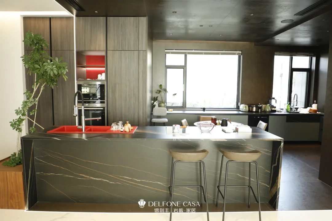 家裝案例 | 高級(jí)雅致的大平層別墅，演繹一半設(shè)計(jì)，一半藝術(shù)(圖5)