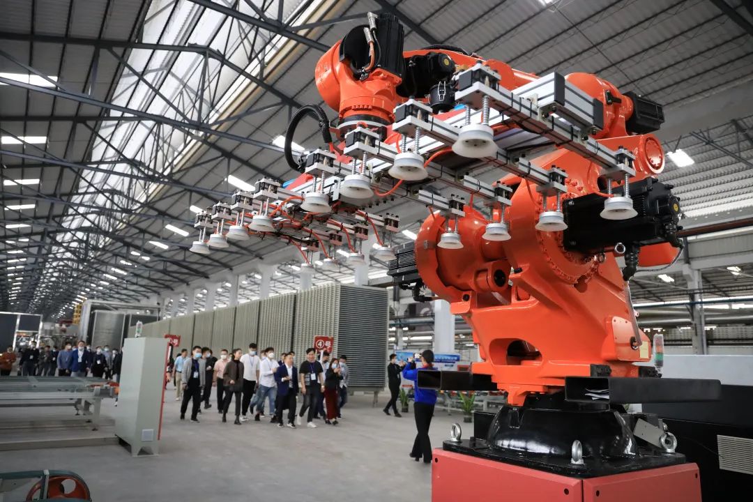 新浪家居 X 德利豐巖板 | 探討當(dāng)下業(yè)態(tài)環(huán)境的企業(yè)增長之道(圖2) 新浪家居 X 德利豐巖板 | 探討當(dāng)下業(yè)態(tài)環(huán)境的企業(yè)增長之道(圖2)